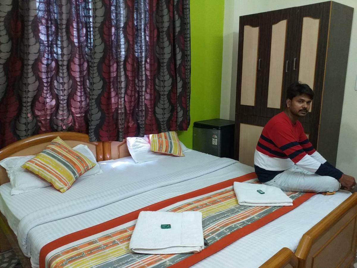 P G On Ganges Varanasi Exterior photo