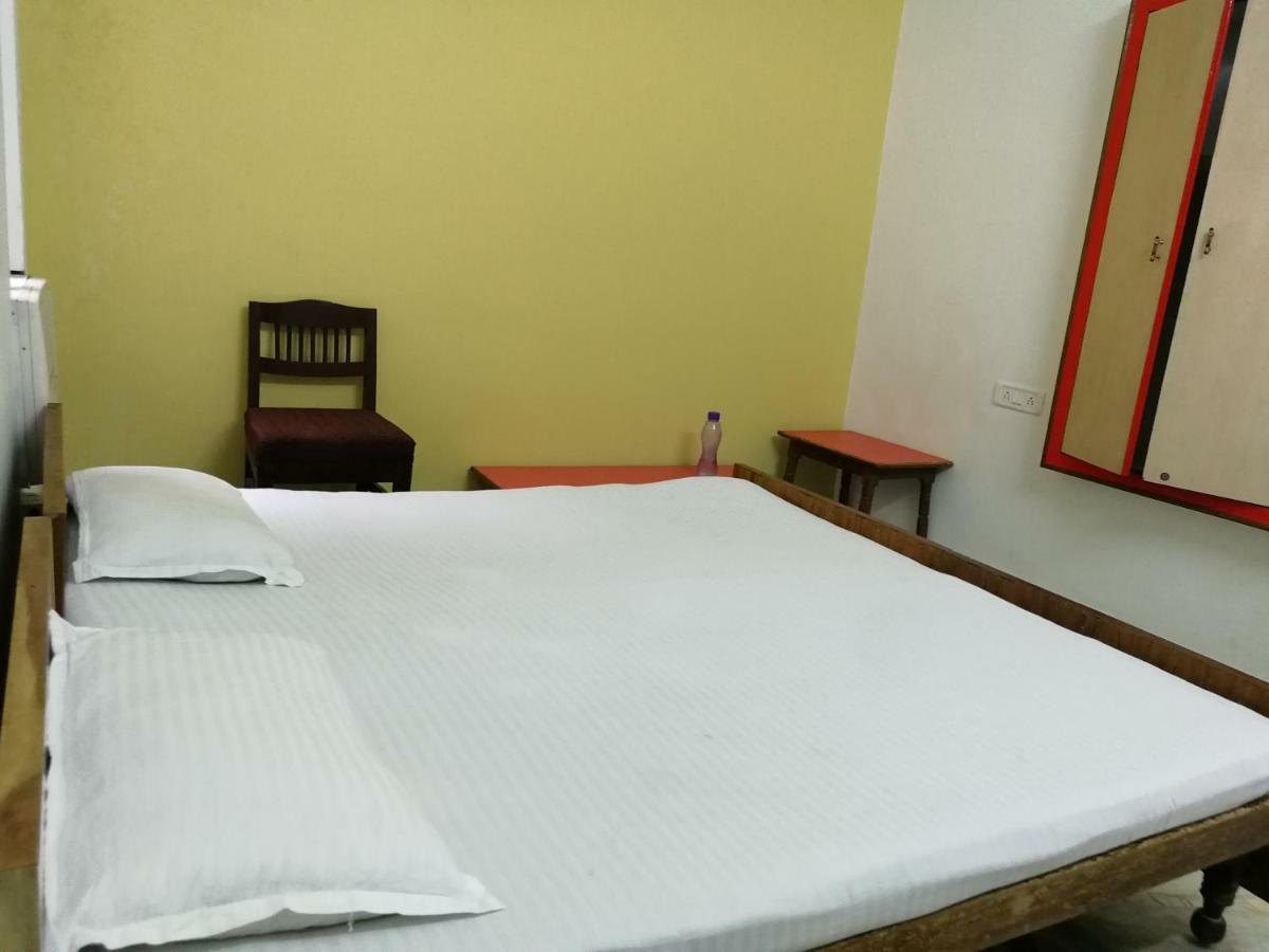 P G On Ganges Varanasi Exterior photo