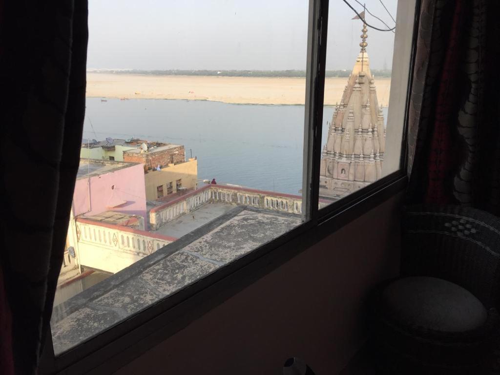 P G On Ganges Varanasi Exterior photo