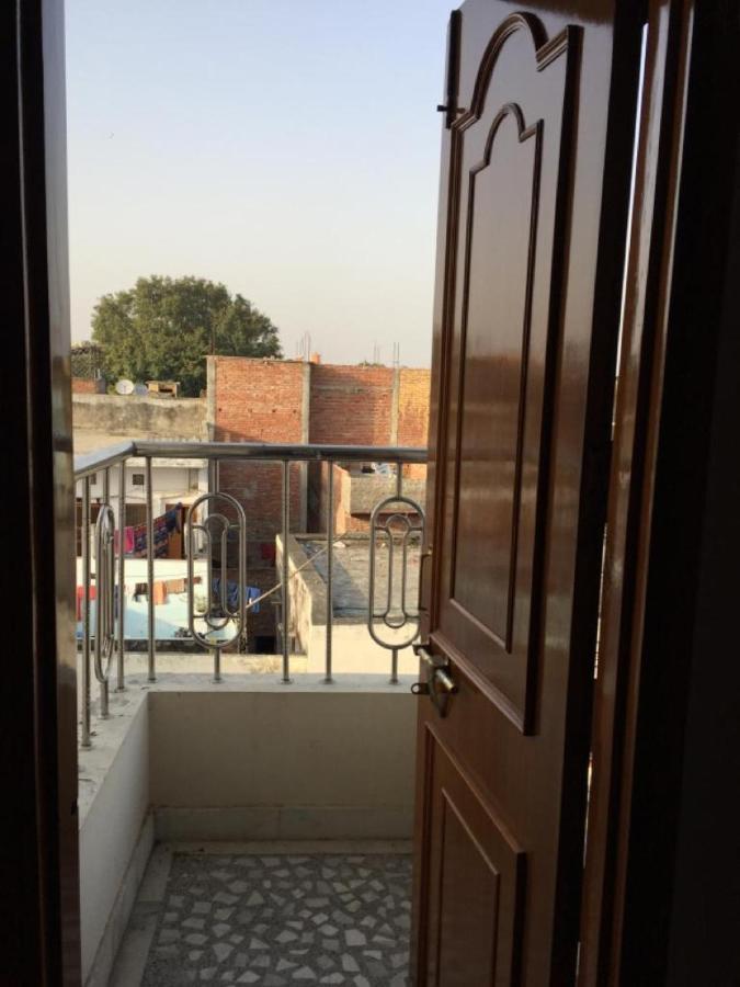 P G On Ganges Varanasi Exterior photo